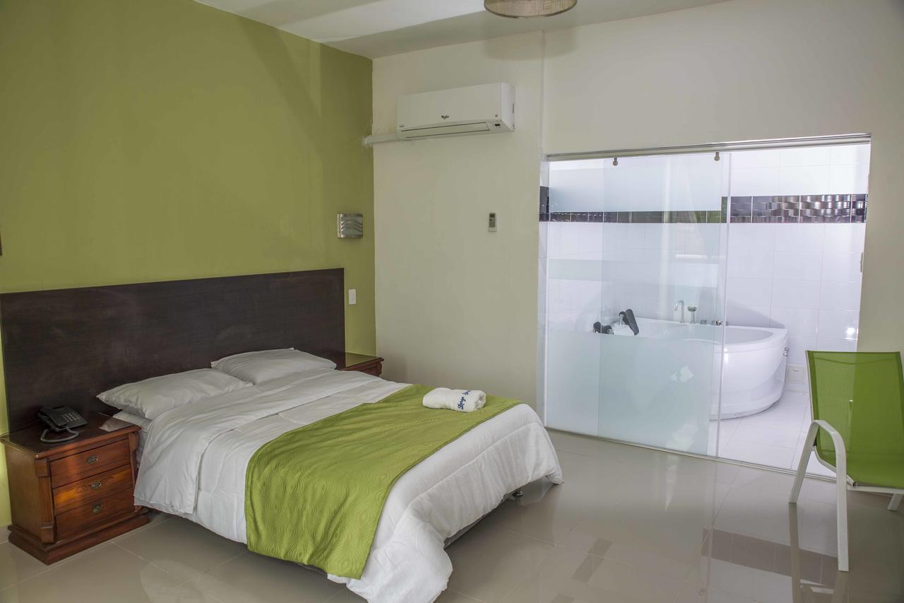 Hotel Large Beach Taganga Exterior foto